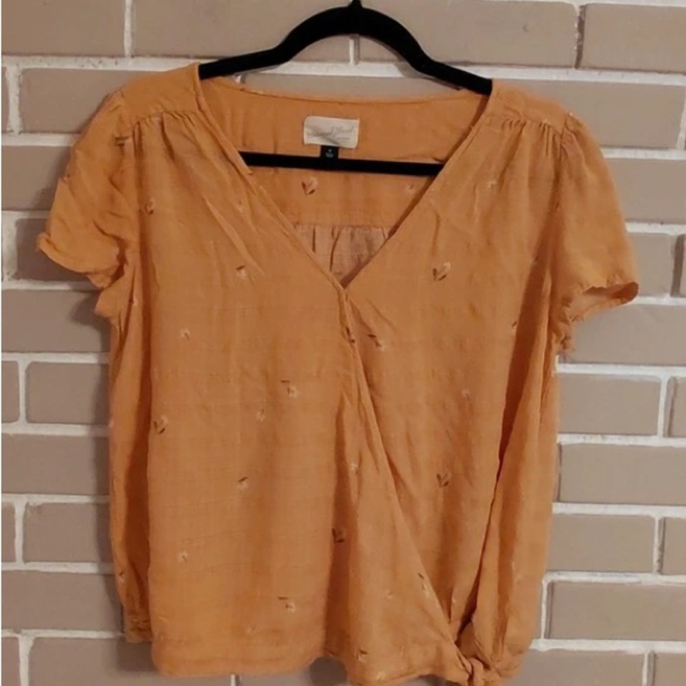Universal Thread Orange V-Neck Short Sleeve Blouse